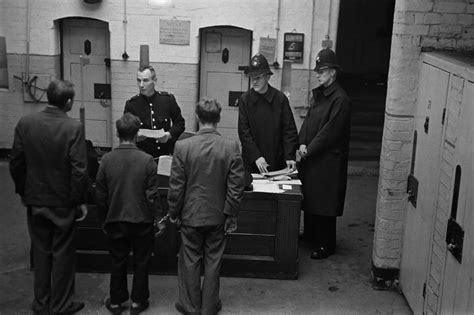 Eerie Photos Capture Life Behind Bars At Strangeways Prison Decades Ago