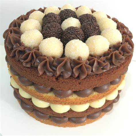 Place Of Cakes Naked Cake De Brigadeiros Tradicional E Branco