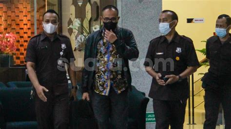 Punya Saham Di Perusahaan Rafael Alun KPK Periksa Kepala Kantor Pajak