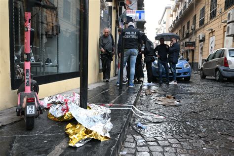 Napoli 15enne Incensurato Ucciso Nella Notte Durante Una Sparatoria In