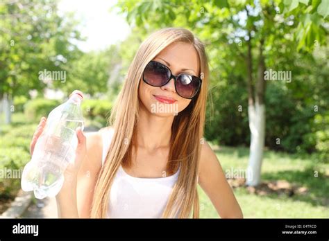 portrait of beautiful smiling girl outdoors Stock Photo - Alamy