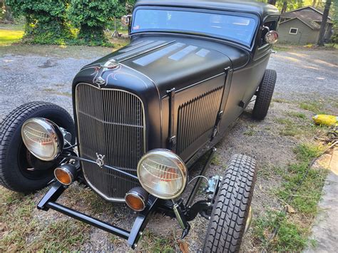 1932 Henry Steel Ford Tudor SOLD Opposing Cylinders