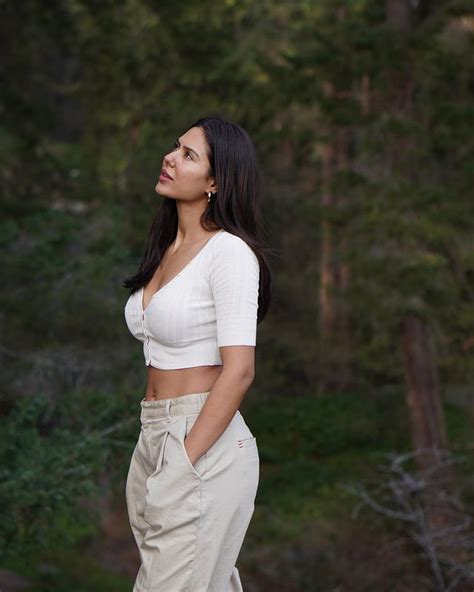 Sonam Bajwa Raises Temperature With Her Toned Body See The Brown Shortie Star S Sexiest Pics