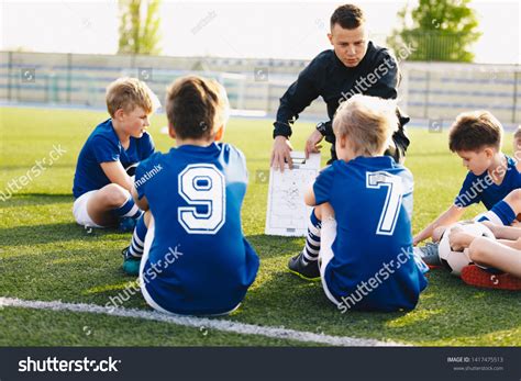 Football Coach Coaching Kids Soccer Football Stock Photo 1417475513 | Shutterstock