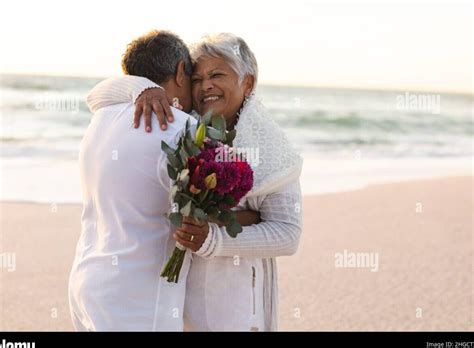 10 Frases Para Felicitar A Tu Novia En El Día De La Mujer