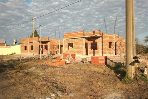 Firmaron el contrato para la construcción de 48 nuevas viviendas en San