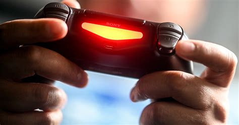 Экс-футболист похитил в Подмосковье джойстик для PlayStation - Мослента
