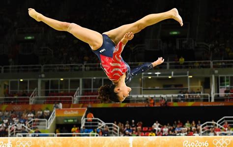 Rio Olympics 2016 Nj Gymnast Laurie Hernandez Wins Silver Medal In