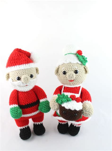 Santa Claus Amigurumi Free Crochet Pattern StringyDingDing