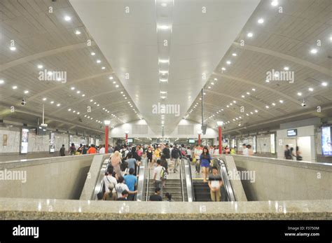 Singapore lavender mrt station hi-res stock photography and images - Alamy