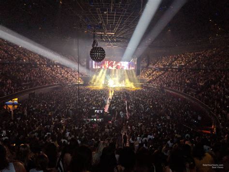 Fans are worried about the Kia Forum capacity during sold-out shows 32