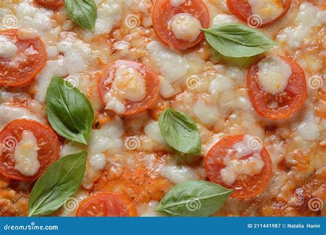 Margherita Italiana Casera De Pizza Napolitana Con Queso Mozzarella