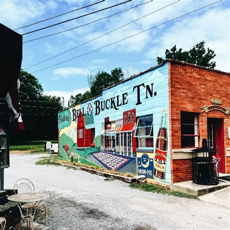 5 Small Town Shops Worth The Drive From Nashville