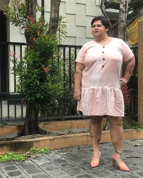 Hot Sexy Jelita Ramlan Bikini Pics