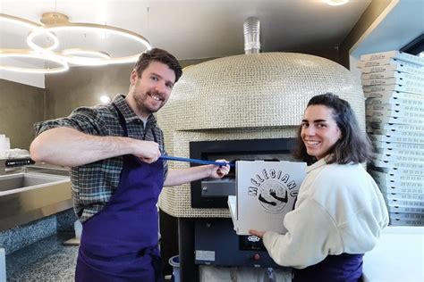 Dans le Morbihan Clément ancien charcutier traiteur devient pizzaiolo