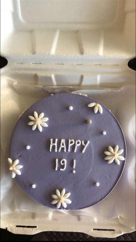 19th birthday cake | 19th birthday cakes, Mini cakes birthday, 14th ...