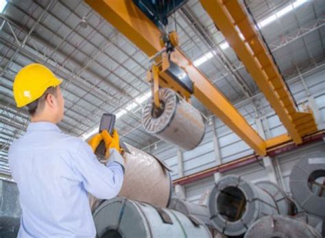 safety tip   week overhead shop crane safety safety matters weekly