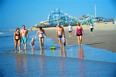 The Best Free Beaches in New Jersey to Hit This Summer - NJ Family