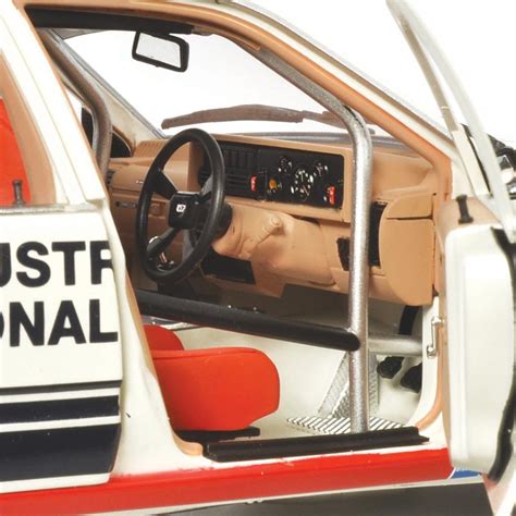 holden vc commodore  bathurst classic carlectables