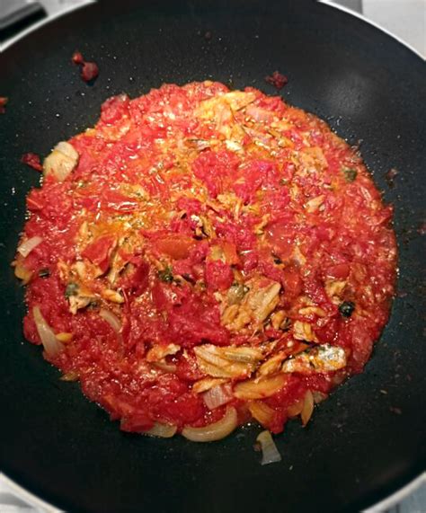 Spaghetti Al Pomodoro E Sarde Le Ricette Di HamiciInCucina It