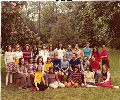 Photo de classe Jeanne d arc année inconnu de 1970 Ecole Jeanne D arc