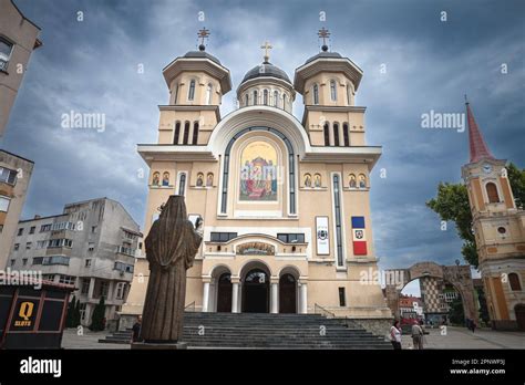 Catedrala Invierea Domnului Din Caransebes Fotos Und Bildmaterial In