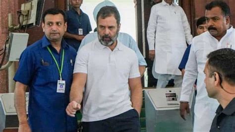 Rahul Gandhi Disqualified लोकसभा की सदस्यता खोने के बाद अब राहुल गांधी