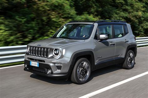 Jeep Renegade Xe Au Volant De La Jeep Hybride Rechargeable