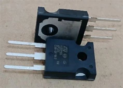 Bipolar Transistors TIP3055 ST MICROELECTRONIC at Rs 15 | Bipolar ...