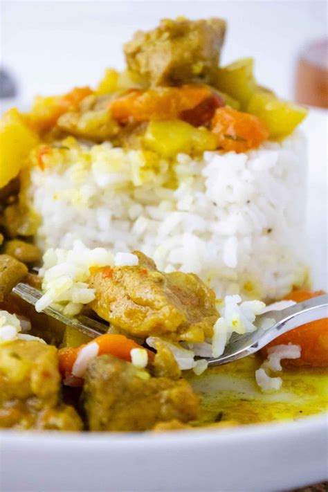 Easy Authentic Jamaican Curry Chicken Recipe