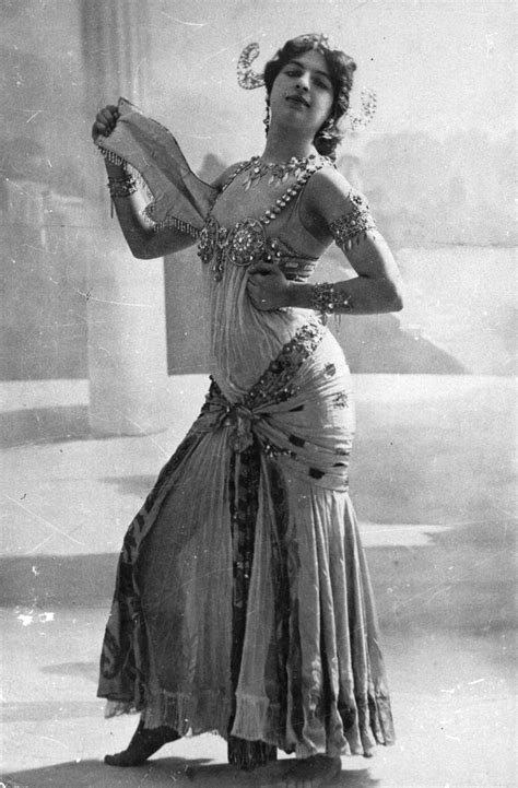 Biography of Mata Hari, Infamous World War I Spy