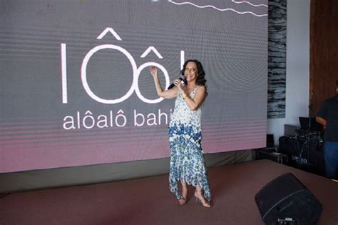 De volta ao Brasil Bebel Gilberto celebra o pai o baiano João