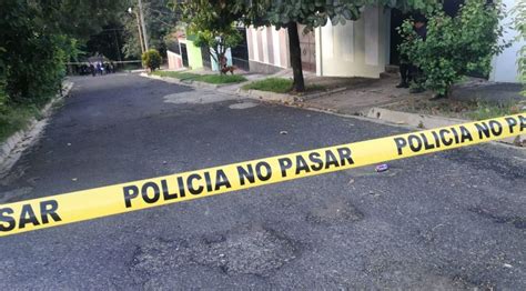 Asesinan A Polic A Del Luego De Privarlo De Libertad Tras Ser