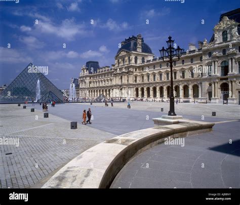 The Louvre Museum and Pyramid Stock Photo - Alamy