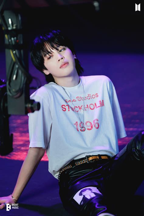 Jimin BTS là nghệ sĩ K pop đầu tiên giữ Top 1 Billboard Hot 100