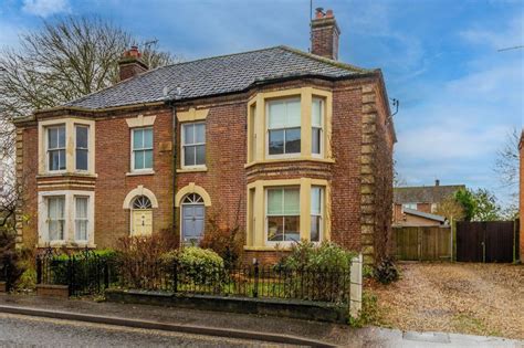 High Street Watton Ip Bed Semi Detached House