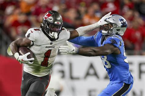 Should Tampa Bay Buccaneers Look for Power Running Back? - Athlon Sports