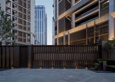 华润置地 上海苏河湾中心·润府 城芯的移动花园 广亩景观 Entrance Design Gate Design Fence