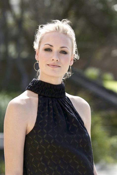Pin By Mike Elliott On Yvonne Strahovski Yvonne Strahovski Celebrities Gorgeous Blonde