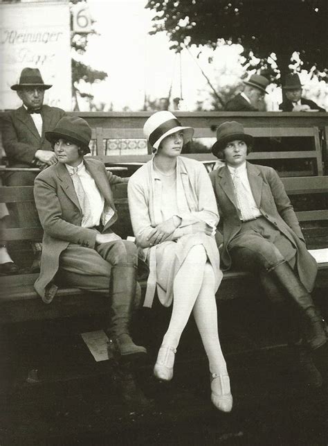 Womens Street Fashion Of The 1920s Vintage Everyday