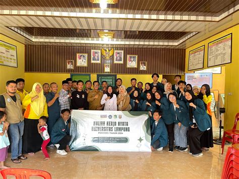 Lestarikan Budaya Lampung Tim KKN Unila Buat Buku Balin Adok Kampung