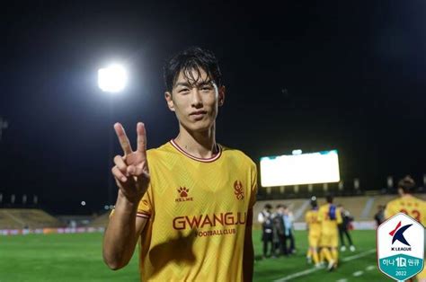 우승 견인 광주fc 안영규 2022시즌 K리그2 최고의 선수 등극