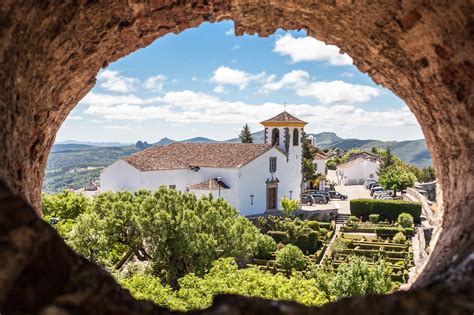 City Escape to Alentejo: Vineyards, Medieval Villages & Viewpoints