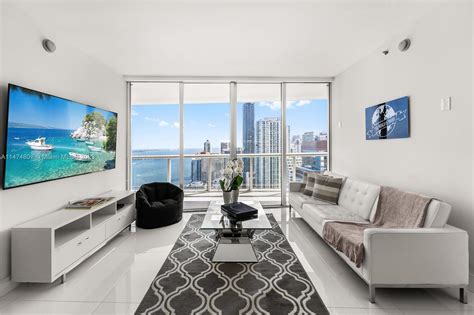 Icon Brickell Tower 2 Pending Sales