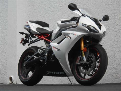 2012 Triumph Daytona 675r Crystal White For Sale On 2040motos