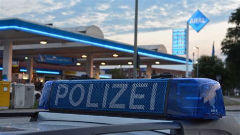 Polizei Hamburg J Hriger Auf Aral Tankstellen In Allerm He