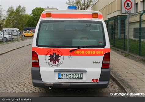 Einsatzfahrzeug Medical Car Service Ktw Bos Fahrzeuge