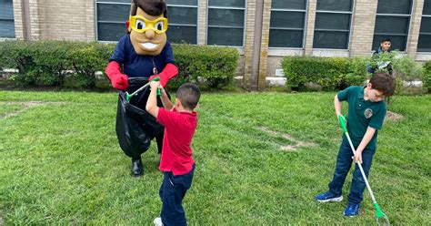 Dallas ISD students keeping neighborhoods beautiful with Dallas Code ...