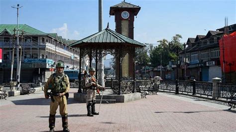 Clashes Breakout In Srinagar Central Jail Security Increased