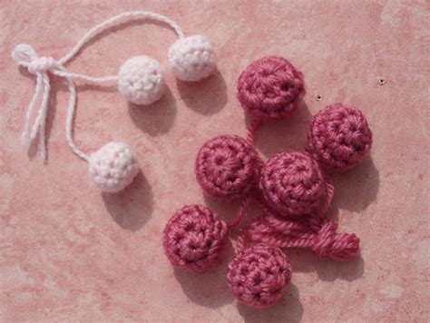 Ravelry: Crochet Ball Buttons pattern by Elizabeth Cranmer